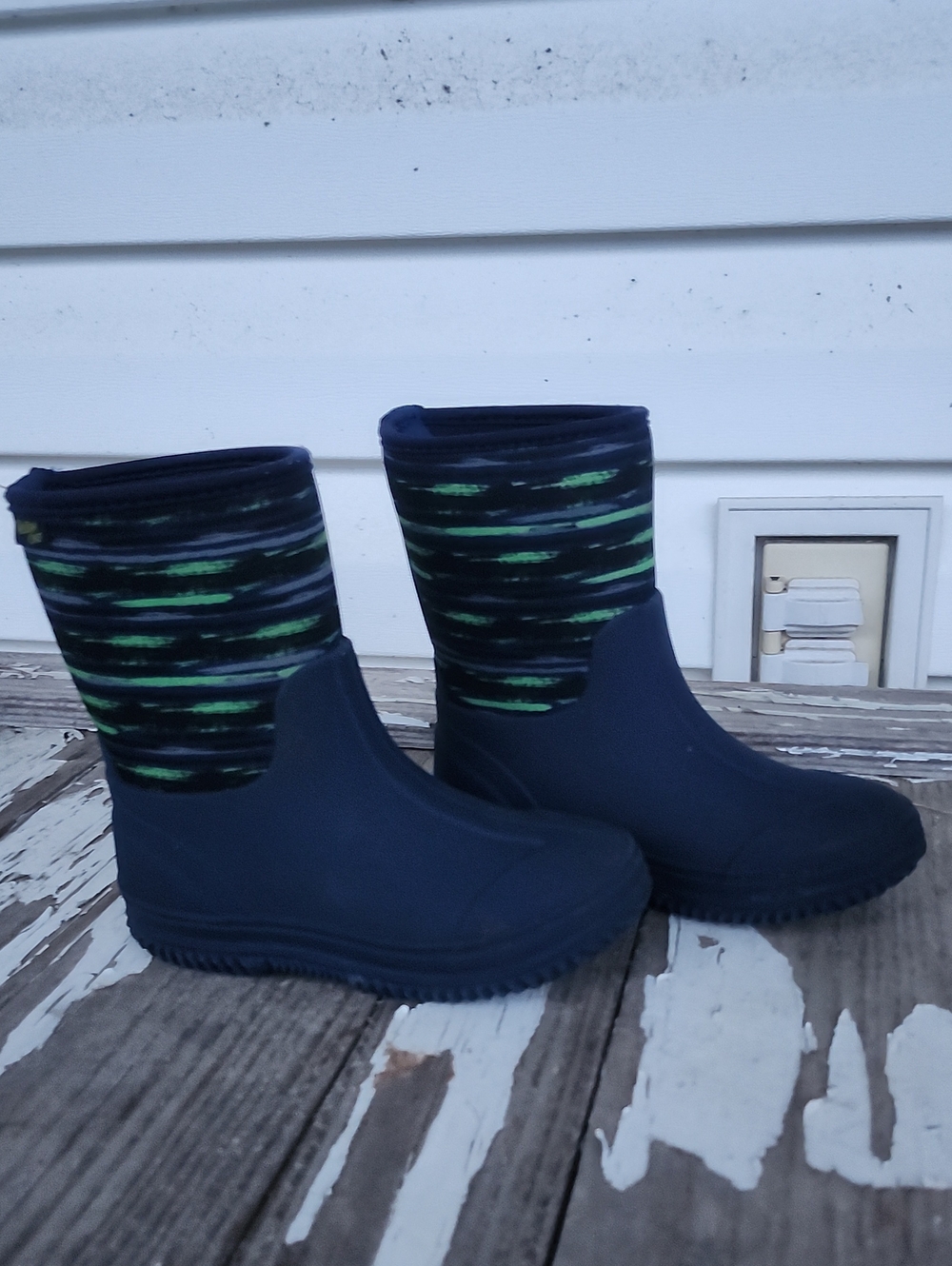 Western Chief Navy Rain Boots with Green Stripe Shaft